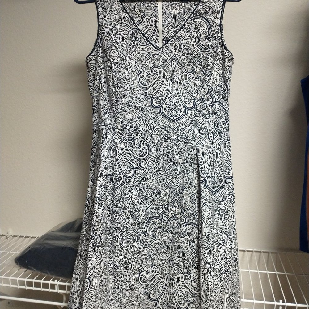 Tommy Hilfiger Size 6 dress